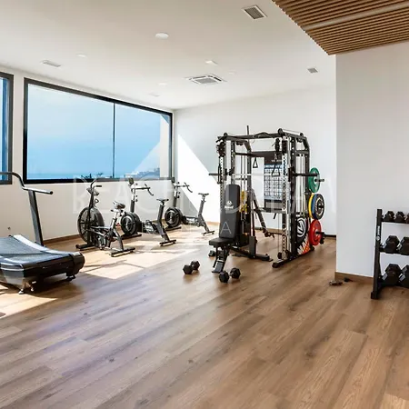 Panoramic Views, Pool And - Horizon Apartment *