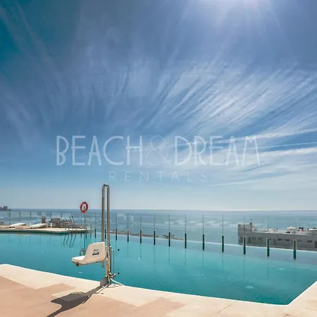 Panoramic Views, Pool And - Horizon Apartment